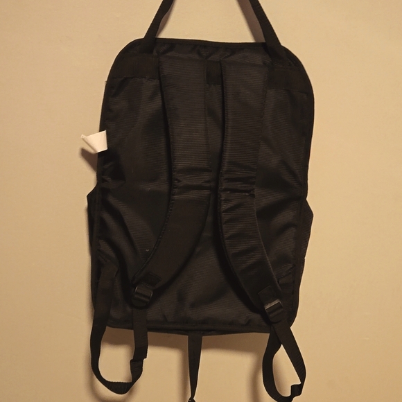 'AutoDrive' Laptop/Backpack with strap for a vehicle seat/headrest... - Picture 3 of 10